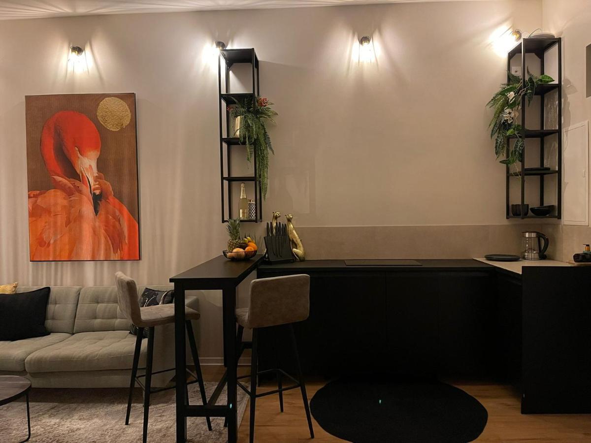 Stay At Smilla - Boutique Apartments Mit Kueche - Parken - Klima - Netflix - Waschmaschine Wiesbaden Exteriér fotografie
