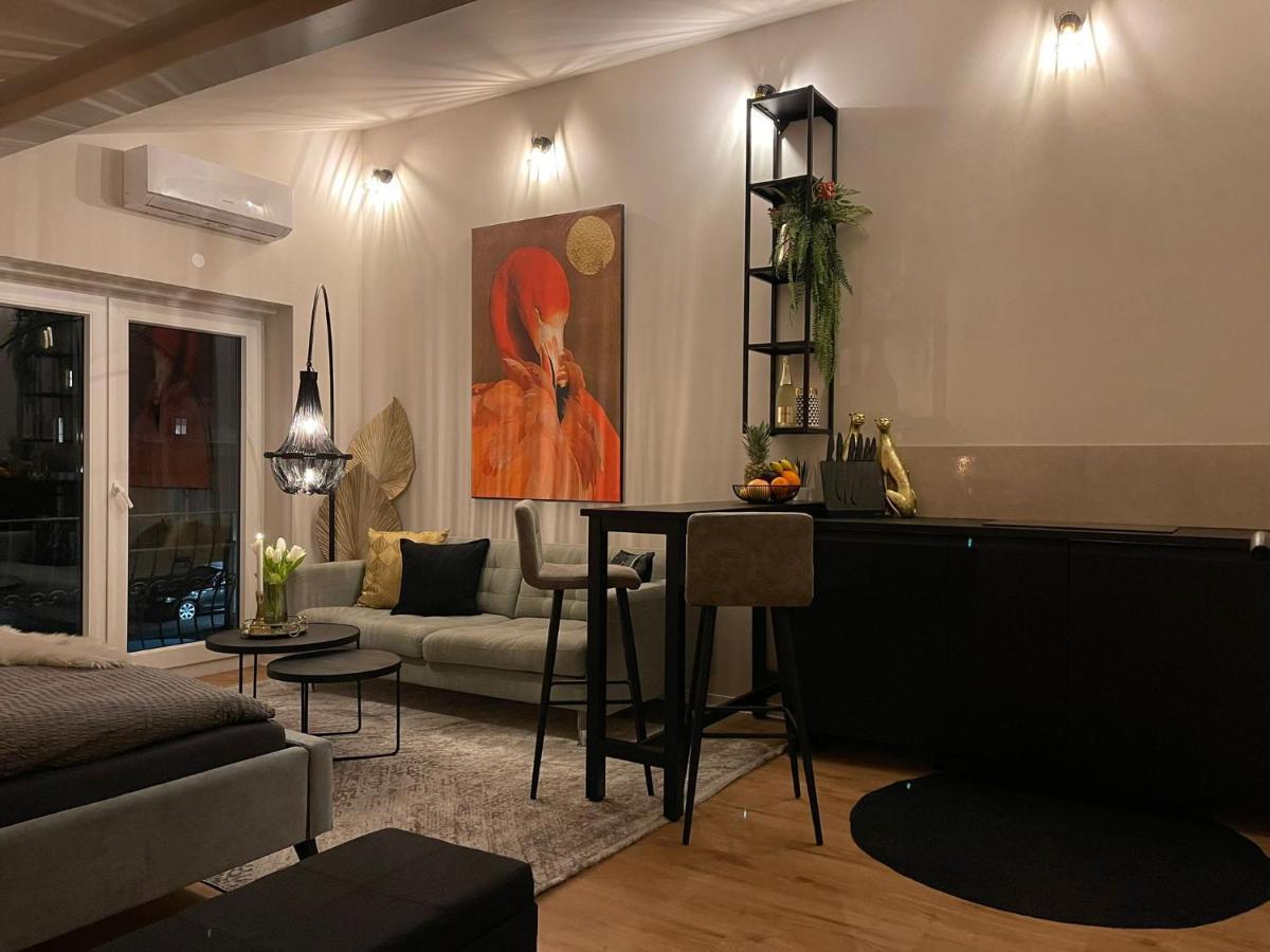 Stay At Smilla - Boutique Apartments Mit Kueche - Parken - Klima - Netflix - Waschmaschine Wiesbaden Exteriér fotografie